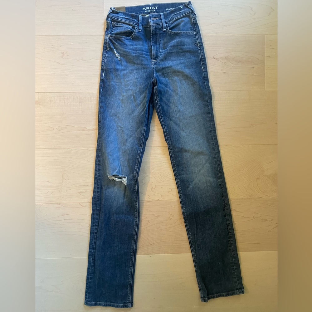 Ariat Denim Ultra High Rise Relaxed Straight Distressed Blue Jeans 26 XL